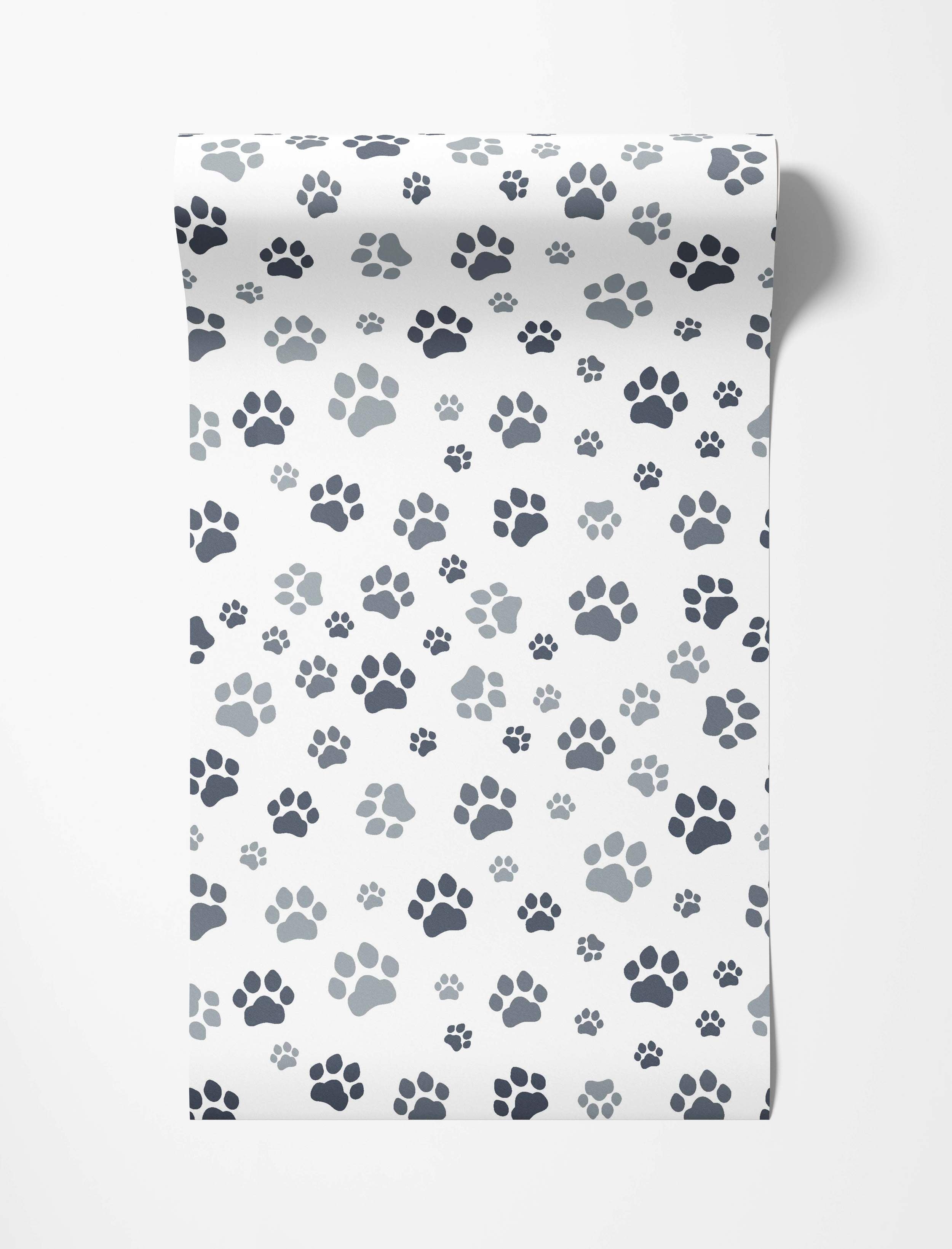 Gray and white paw print pattern wallpaper.